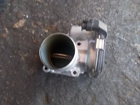 Σώμα Πεταλούδας για HYUNDAI i20 (2009 - 2011) 1100 D3FA Diesel 75 CRDi Σώμα Πεταλούδας για HYUNDAI i20 (2009 - 2011) 1100 D3FA Diesel 75 CRDi