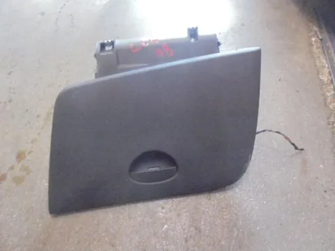 Ντουλαπάκι για SEAT LEON (2009 - 2013) (1P) *Γ* Ντουλαπάκι για SEAT LEON (2009 - 2013) (1P) *Γ*