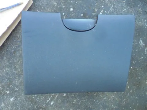 Ντουλαπάκι για TOYOTA YARIS (2003 - 2005) (XP10) **Γ** Ντουλαπάκι για TOYOTA YARIS (2003 - 2005) (XP10) **Γ**