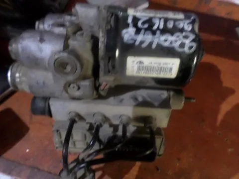 Μονάδα ABS 9623962480 για CITROEN SAXO (1999 - 2002) (S) Μονάδα ABS 9623962480 για CITROEN SAXO (1999 - 2002) (S)