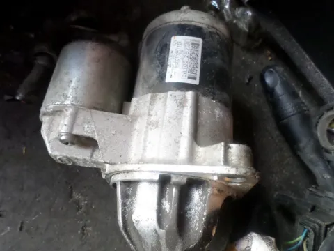 Μίζα 361002b200 για HYUNDAI i30 (2007 - 2012) Μίζα 361002b200 για HYUNDAI i30 (2007 - 2012)