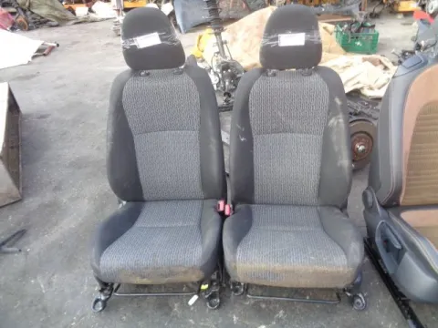 Καθίσματα Εμπρός για TOYOTA YARIS (2012 - 2014) ( ) *Α* Καθίσματα Εμπρός για TOYOTA YARIS (2012 - 2014) ( ) *Α*