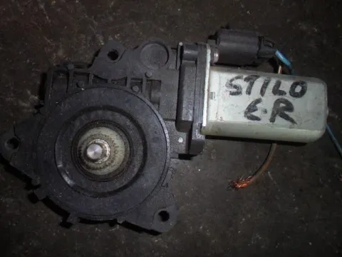 Γρύλος Παραθύρου Μοτερ Εμπρός Δεξί για FIAT STILO (2001 - 2006) (192) Γρύλος Παραθύρου Μοτερ Εμπρός Δεξί για FIAT STILO (2001 - 2006) (192)