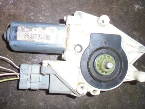 Γρύλος Παραθύρου Μοτερ Πίσω Δεξί για CITROEN C5 (2001 - 2004) (DC) , (2004 - 2008) (RC) Γρύλος Παραθύρου Μοτερ Πίσω Δεξί για CITROEN C5 (2001 - 2004) (DC) , (2004 - 2008) (RC)