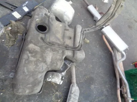 Δεξαμενή Καυσίμου (Ρεζερβουάρ) για SKODA OCTAVIA (1997 - 2000) 4 (1U2-5) , (2000 - 2008) 4 (1U2-5) Diesel *Δ*88011/98804 Δεξαμενή Καυσίμου (Ρεζερβουάρ) για SKODA OCTAVIA (1997 - 2000) 4 (1U2-5) , (2000 - 2008) 4 (1U2-5) Diesel *Δ*88011/98804