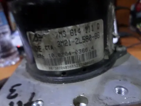 Μονάδα ABS 7M3614111Q για FORD GALAXY (2000 - 2005) Mk1b (WGR) -  Μονάδα ABS 7M3614111Q για FORD GALAXY (2000 - 2005) Mk1b (WGR) -