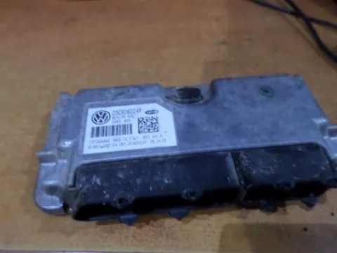 Εγκέφαλος Κινητήρα 03C906024R για SKODA FABIA (2007 - 2011) ΤΕΛΑΡΟ 9*253676 Εγκέφαλος Κινητήρα 03C906024R για SKODA FABIA (2007 - 2011) ΤΕΛΑΡΟ 9*253676