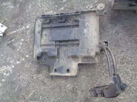 Βαση Μπαταριας για HYUNDAI i20 (2009 - 2011) *Δ* Βαση Μπαταριας για HYUNDAI i20 (2009 - 2011) *Δ*