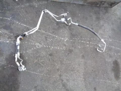 Σωλήνες A-C για HYUNDAI i20 (2009 - 2011) *Δ* Σωλήνες A-C για HYUNDAI i20 (2009 - 2011) *Δ*
