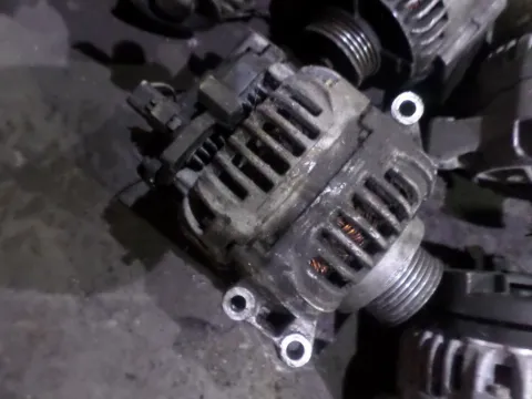 Δυναμό - Εναλλάκτης για RENAULT MEGANE (2002 - 2005) (LM) (KM) (EM) (CM) Δυναμό - Εναλλάκτης για RENAULT MEGANE (2002 - 2005) (LM) (KM) (EM) (CM)