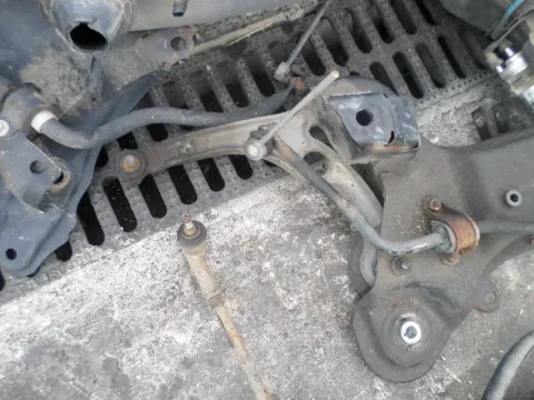 Ψαλίδι Εμπρός Αριστερό για FIAT STILO (2001 - 2006) (192) Ψαλίδι Εμπρός Αριστερό για FIAT STILO (2001 - 2006) (192)