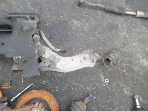 Ψαλίδι Εμπρός Δεξί για CITROEN XSARA (2000 - 2003) Ψαλίδι Εμπρός Δεξί για CITROEN XSARA (2000 - 2003)