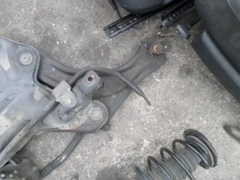 Ψαλίδι Εμπρός Αριστερό για CITROEN C3 (2002 - 2006) (FC) Ψαλίδι Εμπρός Αριστερό για CITROEN C3 (2002 - 2006) (FC)
