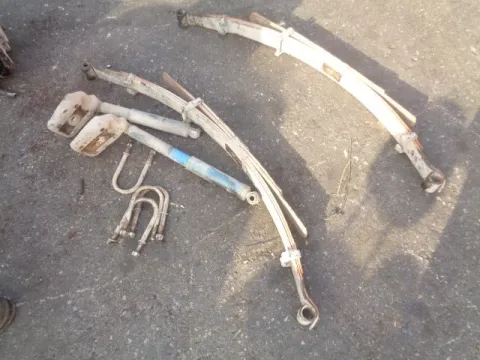 Φύλλα Σούστας Πίσω Και Αμορτισέρ για TOYOTA HI-LUX (1992 - 1997) (YN85 -110) *Δ* Φύλλα Σούστας Πίσω Και Αμορτισέρ για TOYOTA HI-LUX (1992 - 1997) (YN85 -110) *Δ*