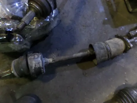 Ημιαξόνιο Εμπρός Δεξί για SUZUKI SAMURAI (1981 - 1988) (SJ)