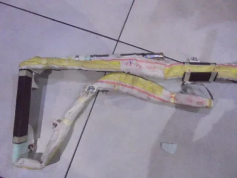 Αερόσακος Οροφής (Κουρτίνα) Δεξής για KIA RIO (2012 - ) ( ) Αερόσακος Οροφής (Κουρτίνα) Δεξής για KIA RIO (2012 - ) ( )