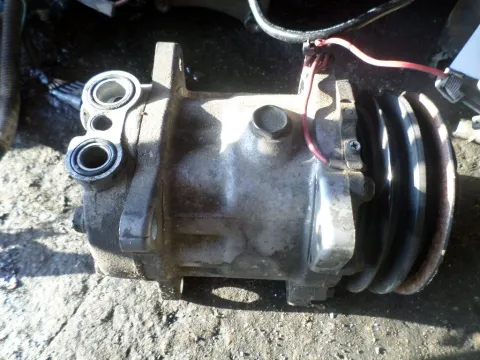 Συμπιεστής A-C (Κομπρέσορας) για ALFA ROMEO 145 (1999 - 2001) (930) Συμπιεστής A-C (Κομπρέσορας) για ALFA ROMEO 145 (1999 - 2001) (930)