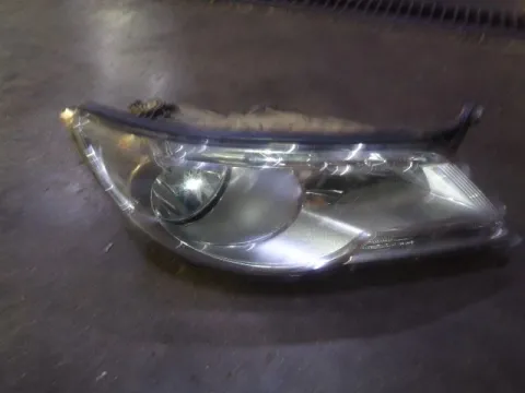 Φανάρι Εμπρός Δεξί (ΕΛΑΤΩΜΑΤΙΚΟ) για VW TIGUAN (2008 - 2012) (5N) Φανάρι Εμπρός Δεξί (ΕΛΑΤΩΜΑΤΙΚΟ) για VW TIGUAN (2008 - 2012) (5N)