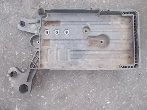 Βάση Μπαταρίας για AUDI A3 (2014 - ) *Δ* Βάση Μπαταρίας για AUDI A3 (2014 - ) *Δ*