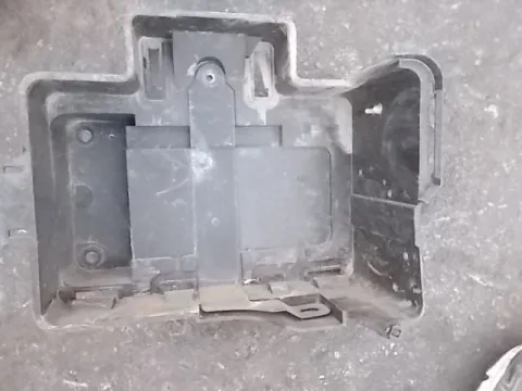 Βάση Μπαταρίας για FORD FOCUS (2004 - 2008) Mk2a (DA3 - C307) *Δ* Βάση Μπαταρίας για FORD FOCUS (2004 - 2008) Mk2a (DA3 - C307) *Δ*