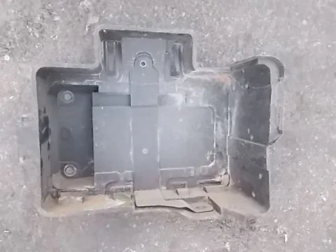 Βάση Μπαταρίας για FORD FOCUS (1998 - 2001) Mk1a , (2002 - 2004) Mk1b *Δ* Βάση Μπαταρίας για FORD FOCUS (1998 - 2001) Mk1a , (2002 - 2004) Mk1b *Δ*