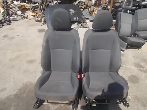 Καθίσματα Σετ Εμπρός Με Αερόσακους για TOYOTA YARIS (2015 - ) *Α* Καθίσματα Σετ Εμπρός Με Αερόσακους για TOYOTA YARIS (2015 - ) *Α*