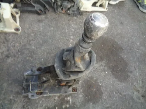 Μοχλός Ταχυτήτων Χωρίς Ντίζες για TOYOTA YARIS (2009 - 2012) (XP90) **Δ** Μοχλός Ταχυτήτων Χωρίς Ντίζες για TOYOTA YARIS (2009 - 2012) (XP90) **Δ**