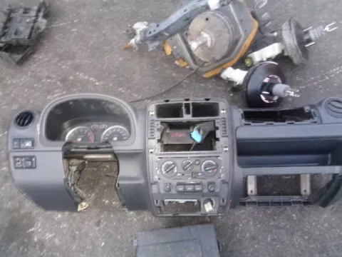 Ταμπλό για SUZUKI JIMNY (1998 - 2005) (SN) , (2005 - 2013) (SN) **Δ** Ταμπλό για SUZUKI JIMNY (1998 - 2005) (SN) , (2005 - 2013) (SN) **Δ**
