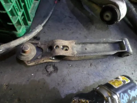 Ψαλίδι Εμπρός Αριστερό για CHEVROLET - DAEWOO MATIZ (2001 - 2005) (M150)