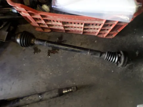 Ημιαξόνιο Εμπρός Δεξί για SEAT IBIZA (1995 - 1997) (6K) Ημιαξόνιο Εμπρός Δεξί για SEAT IBIZA (1995 - 1997) (6K)
