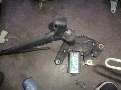 Μοτέρ Κίνησης Πίσω Υαλοκαθαριστήρων για HONDA CIVIC (2004 - 2005) (EP - S - U - V - M) Μοτέρ Κίνησης Πίσω Υαλοκαθαριστήρων για HONDA CIVIC (2004 - 2005) (EP - S - U - V - M)