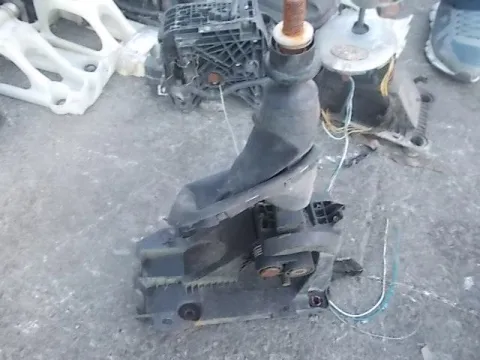 Μοχλός Ταχυτήτων Χ.Ντίζες για TOYOTA YARIS (2006 - 2009) (KL9) **Δ** Μοχλός Ταχυτήτων Χ.Ντίζες για TOYOTA YARIS (2006 - 2009) (KL9) **Δ**