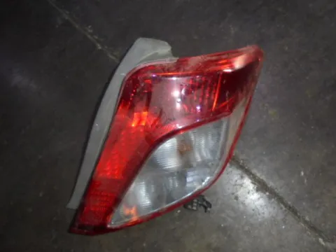 Φανάρι Πίσω Δεξί (ΕΛΑΤΩΜΑΤΙΚΟ) για TOYOTA YARIS (2012 - 2014) ( ) Φανάρι Πίσω Δεξί (ΕΛΑΤΩΜΑΤΙΚΟ) για TOYOTA YARIS (2012 - 2014) ( )