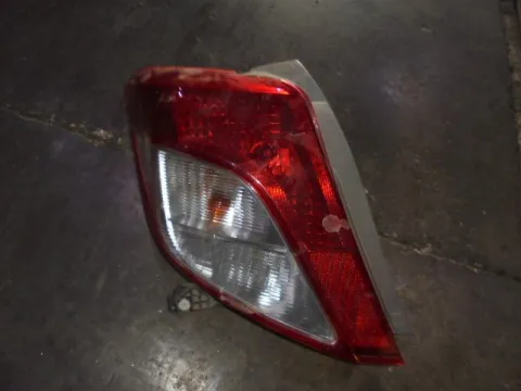 Φανάρι Πίσω Αριστερό (ΕΛΑΤΩΜΑΤΙΚΟΣ) για TOYOTA YARIS (2012 - 2014) ( ) Φανάρι Πίσω Αριστερό (ΕΛΑΤΩΜΑΤΙΚΟΣ) για TOYOTA YARIS (2012 - 2014) ( )