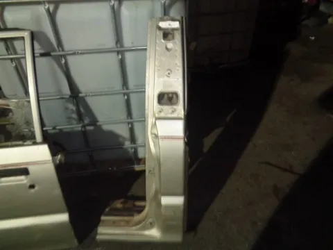 Κολόνα Μεσαία Αριστερή για FORD COURIER (1986 - 1998) *Α* Κολόνα Μεσαία Αριστερή για FORD COURIER (1986 - 1998) *Α*