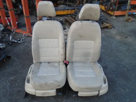 Καθίσματα Σετ Εμπρός Με Αερόσακους για SKODA OCTAVIA (2008 - 2013) 5 (1Z3-5) *Α* Καθίσματα Σετ Εμπρός Με Αερόσακους για SKODA OCTAVIA (2008 - 2013) 5 (1Z3-5) *Α*