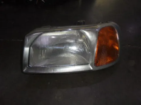 Φανάρι Εμπρός Αριστερό για LANDROVER FREELANDER (1998 - 2003) (LN) Φανάρι Εμπρός Αριστερό για LANDROVER FREELANDER (1998 - 2003) (LN)