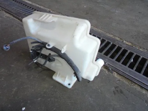 Δοχείο Υαλοκαθαριστήρων Με Μοτέρ για SKODA OCTAVIA (2004 - 2008) 5 (1Z3-5) , (2008 - 2013) 5 (1Z3-5) Δοχείο Υαλοκαθαριστήρων Με Μοτέρ για SKODA OCTAVIA (2004 - 2008) 5 (1Z3-5) , (2008 - 2013) 5 (1Z3-5)