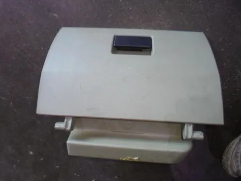 Ντουλαπάκι για FORD FIESTA (2006 - 2008) Mk5b *Γ* Ντουλαπάκι για FORD FIESTA (2006 - 2008) Mk5b *Γ*