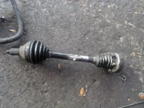 Ημιαξόνιο Εμπρός Αριστερό για SEAT IBIZA (2002 - 2006) (6LZ) Ημιαξόνιο Εμπρός Αριστερό για SEAT IBIZA (2002 - 2006) (6LZ)