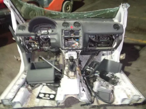 Τροπέτο Εμπρός Κουφάρι για VW CADDY (2004 - 2010) (2KA - 2KH) *ΔΒ* -  Τροπέτο Εμπρός Κουφάρι για VW CADDY (2004 - 2010) (2KA - 2KH) *ΔΒ* -