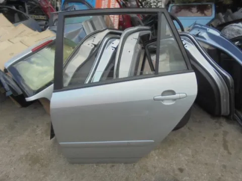 Πόρτα Πίσω Αριστερή για TOYOTA COROLLA VERSO (2001 - 2004) (E120) Πόρτα Πίσω Αριστερή για TOYOTA COROLLA VERSO (2001 - 2004) (E120)