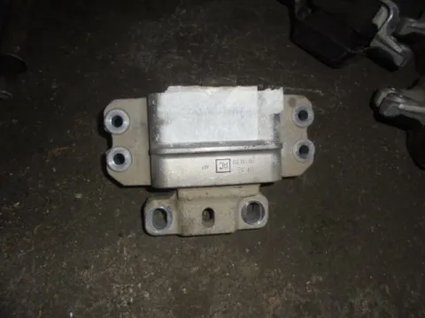 Βάση Κιβωτίου Αριστερή (Σασμάν) για VW TIGUAN (2008 - 2012) (5N) **Γ** Βάση Κιβωτίου Αριστερή (Σασμάν) για VW TIGUAN (2008 - 2012) (5N) **Γ**