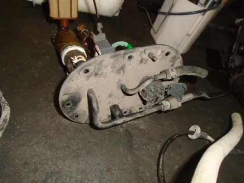 Αντλία Καυσίμου (Τρόμπα Βενζίνης) για TOYOTA CARINA (1992 - 1995) E (T190) , (1996 - 1997) E (T190) Αντλία Καυσίμου (Τρόμπα Βενζίνης) για TOYOTA CARINA (1992 - 1995) E (T190) , (1996 - 1997) E (T190)