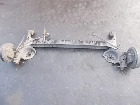 Πίσω Άξονας Ταμπούρα για TOYOTA YARIS (1999 - 2002) (XP10) *ΔΒ* Πίσω Άξονας Ταμπούρα για TOYOTA YARIS (1999 - 2002) (XP10) *ΔΒ*