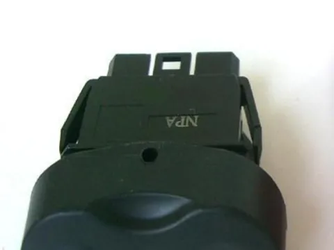 Διακόπτης Παραθύρου Εμπρός Δεξιάς Πόρτας 5Pin για DACIA SANDERO (2008 - 2013) , (2013 - ) , DUSTER (2010 - ) Ημιτασιόν Διακόπτης Παραθύρου Εμπρός Δεξιάς Πόρτας 5Pin για DACIA SANDERO (2008 - 2013) , (2013 - ) , DUSTER (2010 - ) Ημιτασιόν