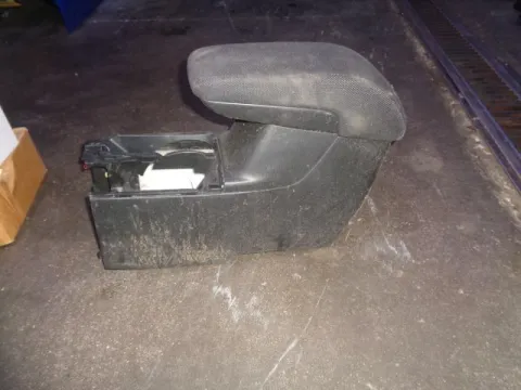 Υποβραχιόνιο(Τεμπέλης) για MITSUBISHI OUTLANDER (2003 - 2006) (CU) *Γ* Υποβραχιόνιο(Τεμπέλης) για MITSUBISHI OUTLANDER (2003 - 2006) (CU) *Γ*