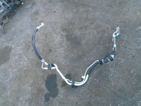 Σωλήνας A-C για TOYOTA YARIS (2009 - 2012) (XP90) **Δ** Σωλήνας A-C για TOYOTA YARIS (2009 - 2012) (XP90) **Δ**