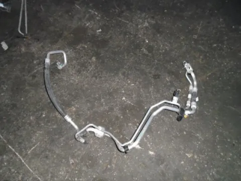 Σωλήνας A-C για HYUNDAI i20 (2009 - 2011) **Δ** Σωλήνας A-C για HYUNDAI i20 (2009 - 2011) **Δ**