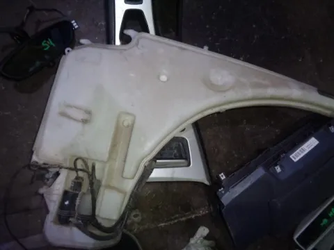 Δοχείο Υαλοκαθαριστήρων Με Μοτέρ για BMW 1 Series (2004 - 2007) (E87) Δοχείο Υαλοκαθαριστήρων Με Μοτέρ για BMW 1 Series (2004 - 2007) (E87)